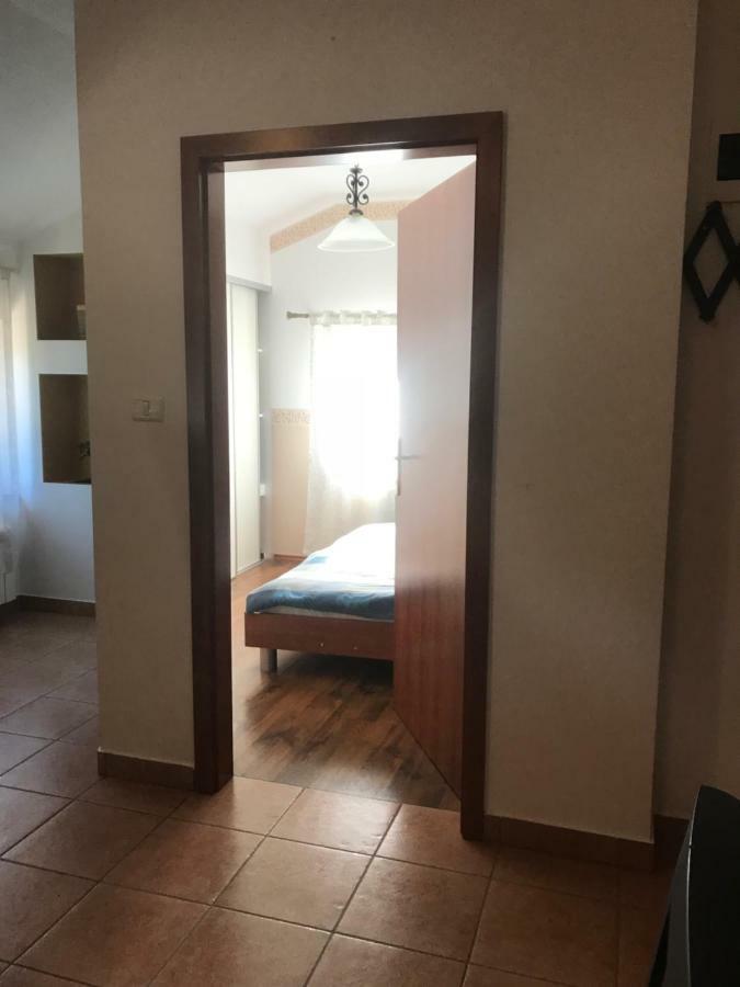 Cezarji Apartments Vidovic מראה חיצוני תמונה