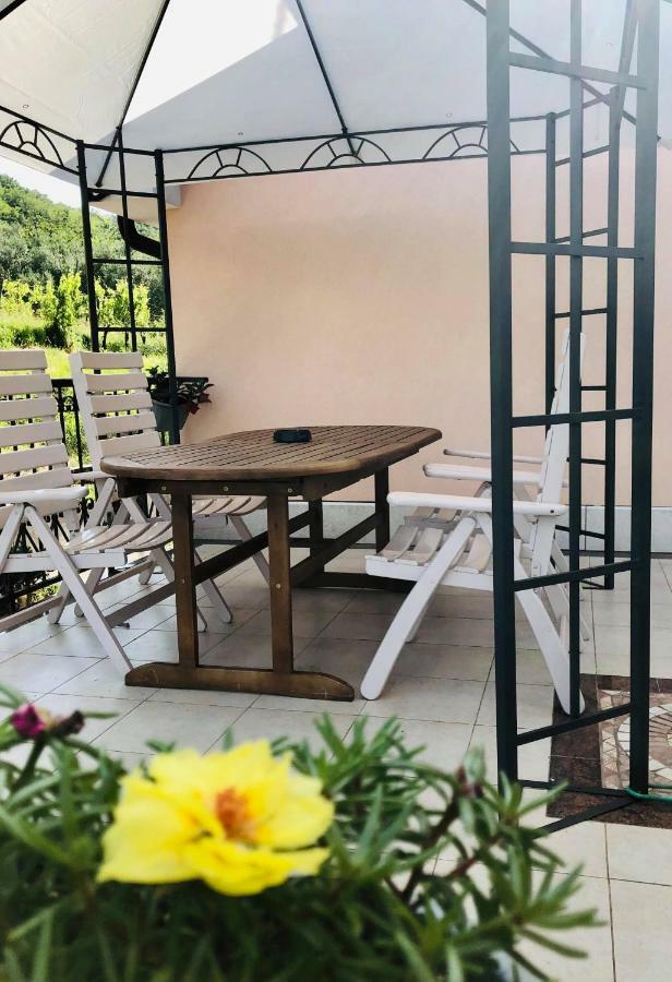 Cezarji Apartments Vidovic מראה חיצוני תמונה